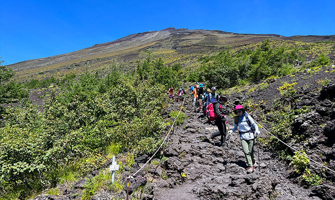 下山道中