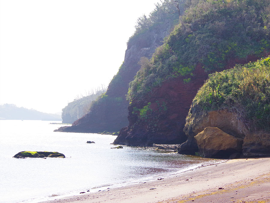 赤浜海岸の岸壁