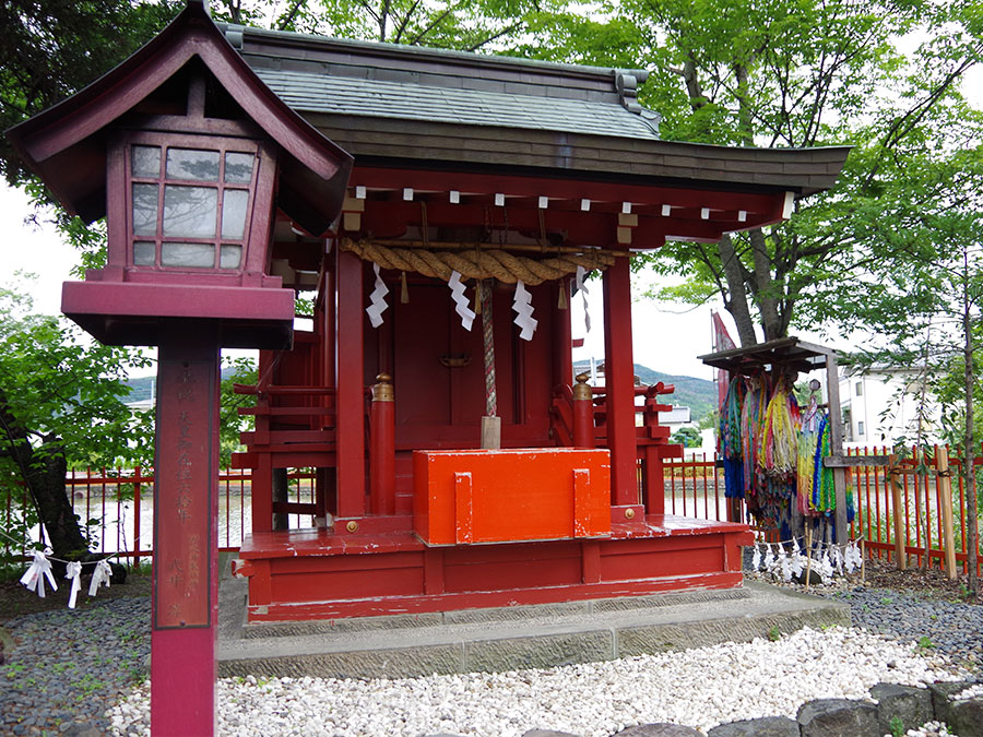 生島足島神社・子安社