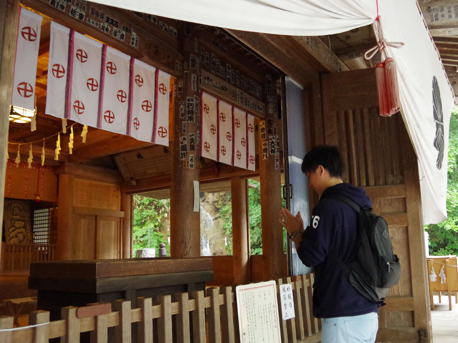 戸隠神社中社