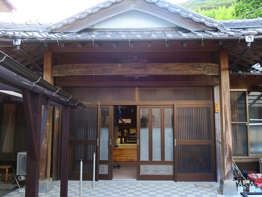 母屋