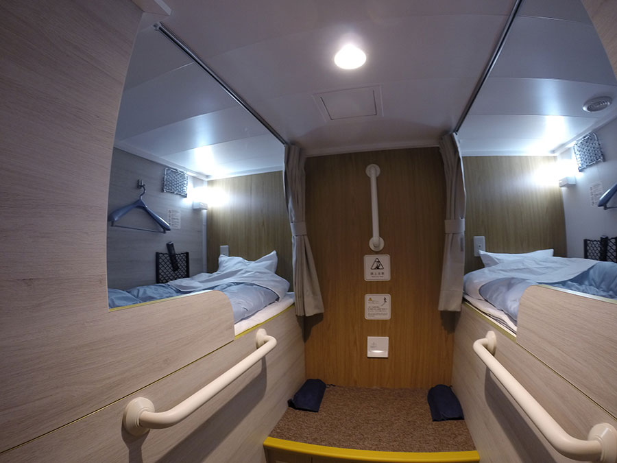 新おがさわら丸の特2等寝台