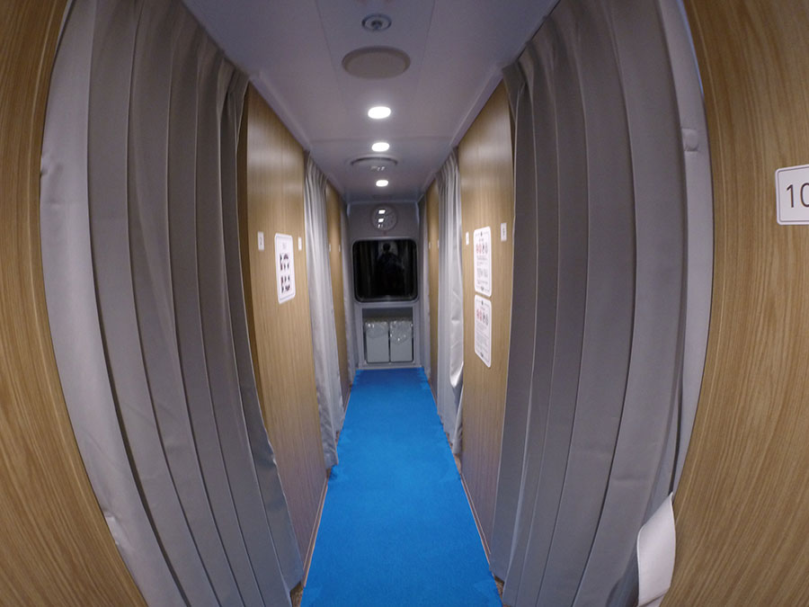 新おがさわら丸の特2等寝台