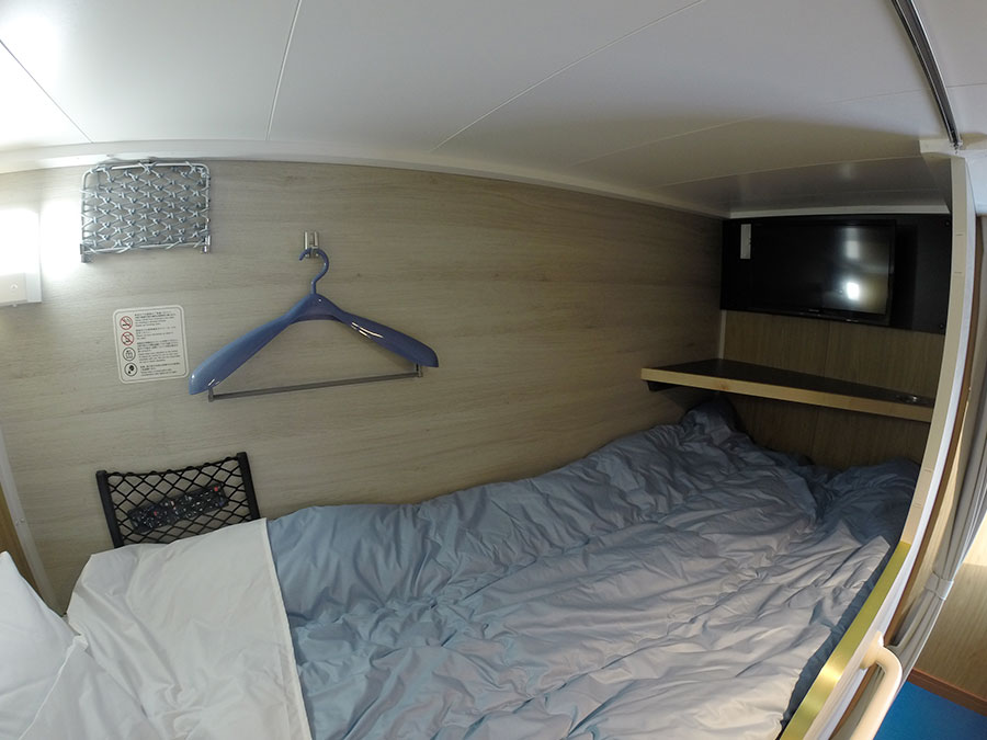 新おがさわら丸の特2等寝台