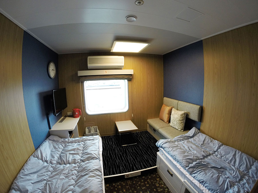 新おがさわら丸の1等室