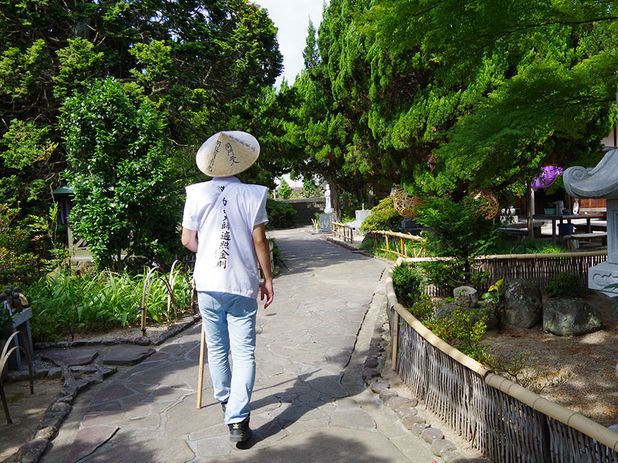 円満寺の境内