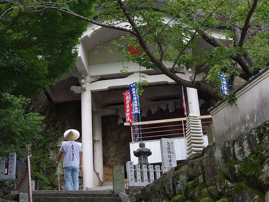 佛ヶ滝の本堂