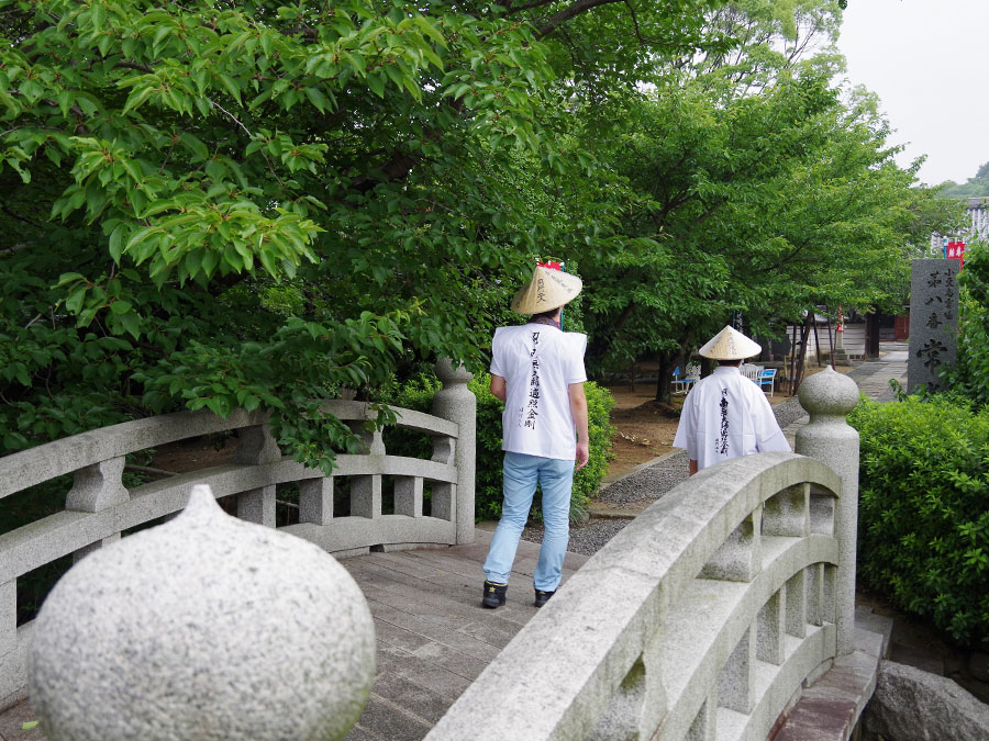 常光寺の極楽橋