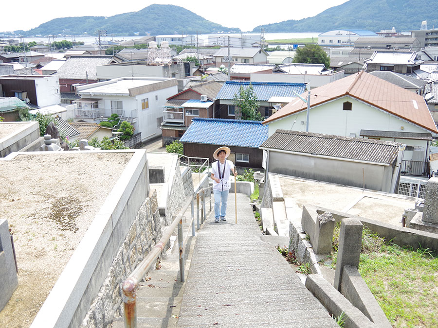 峯之山庵への階段