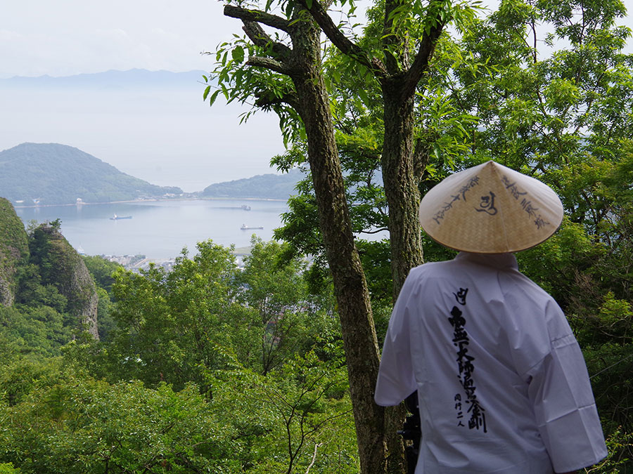 石門洞の本堂からの景色