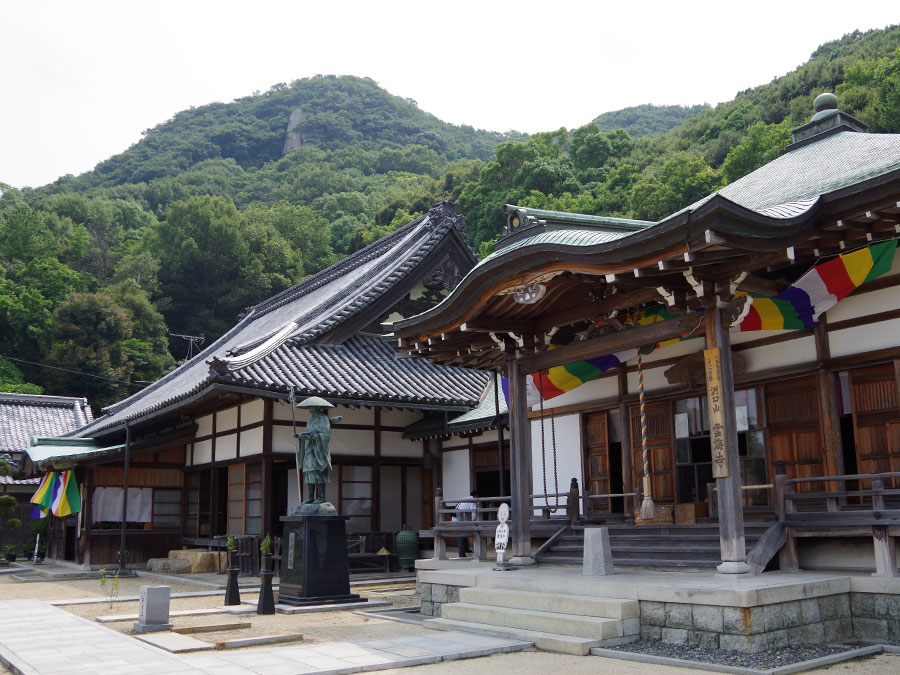 雲海寺・本地堂