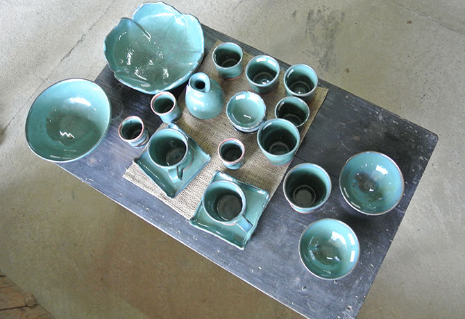 色づけされた焼き物