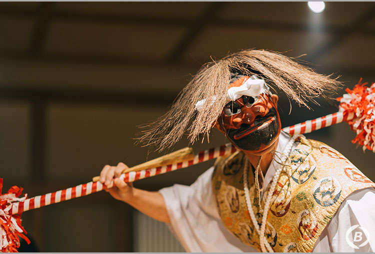 隠岐神楽と隠岐民謡を鑑賞しながら夕食