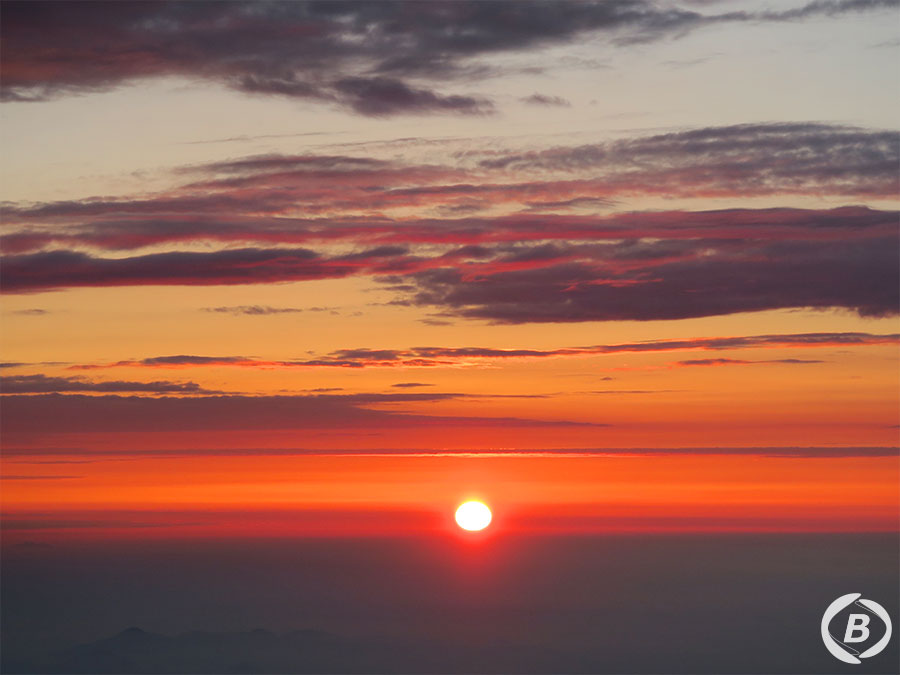 本八合目でのご来光