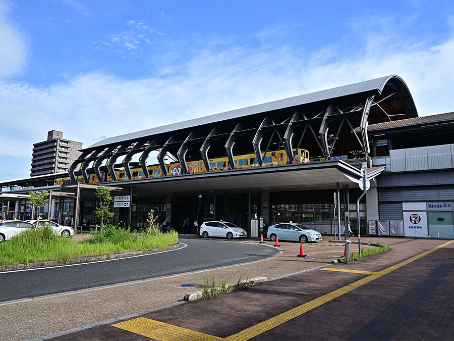 高知駅周辺のレンタカー