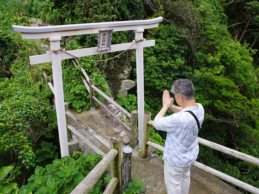 白山神社