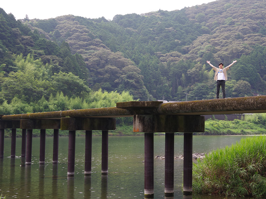 名越屋沈下橋