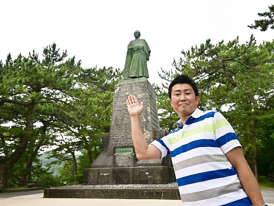 桂浜公園の坂本龍馬像