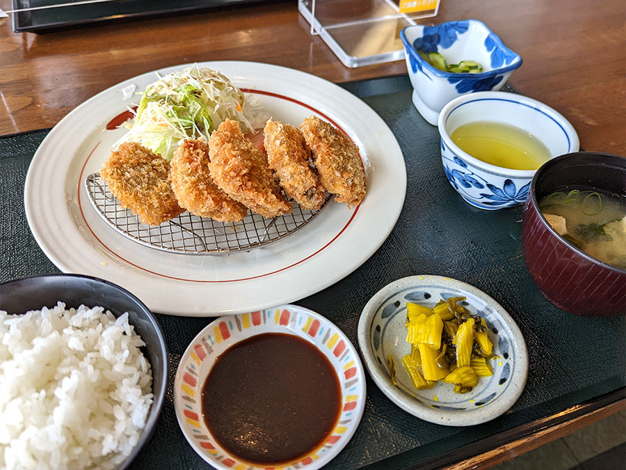 鯨フライ定食