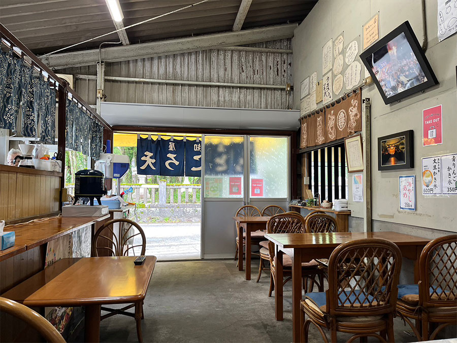 高知屋の店内