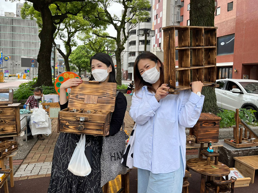 土佐の日曜市でお土産選び