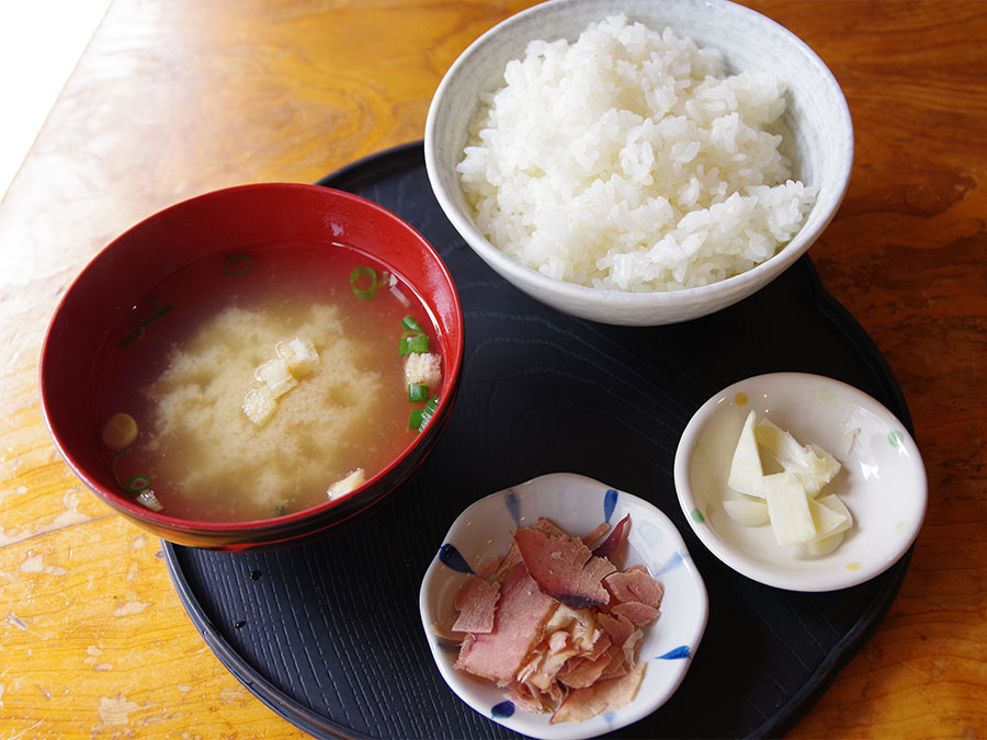 田中鮮魚店のご飯とみそ汁セット