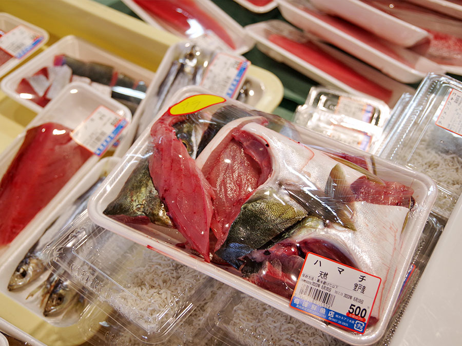 田野駅屋の鮮魚