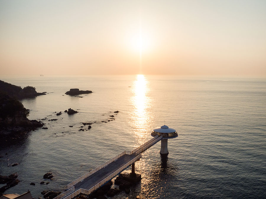 白浜海中展望塔