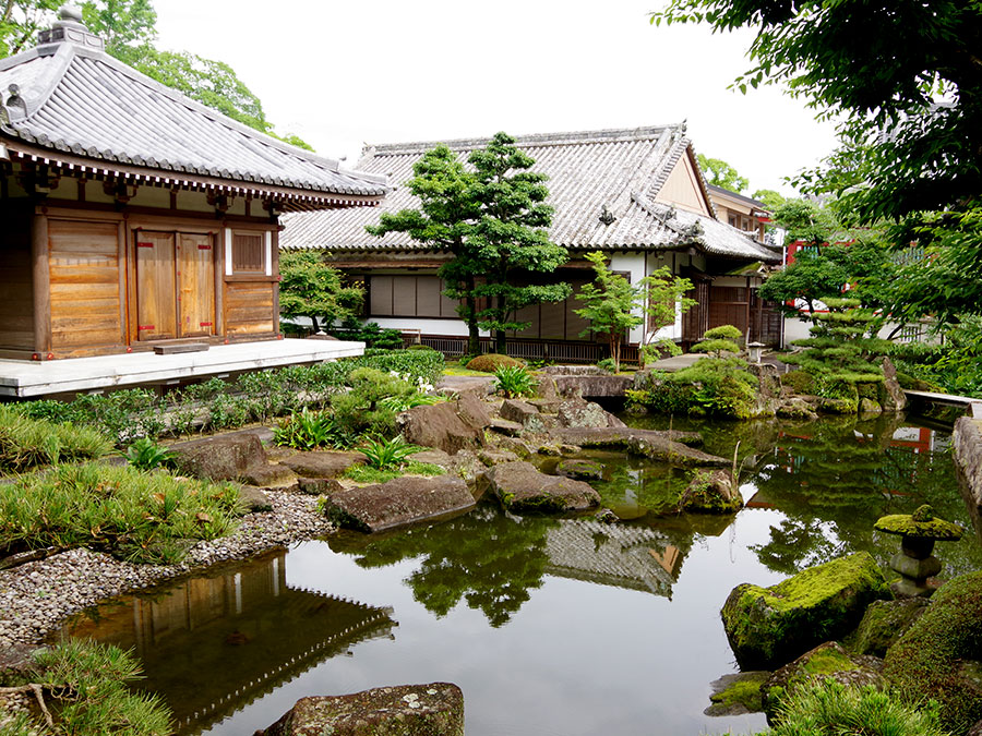 高山寺の庭園