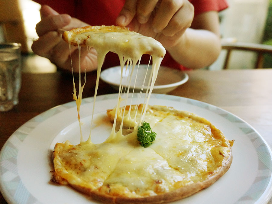 ピッツァ・チーズ料理の店　美砂家