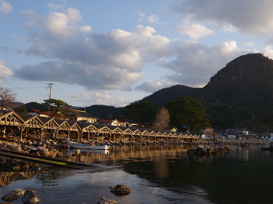 屋那の船小屋群