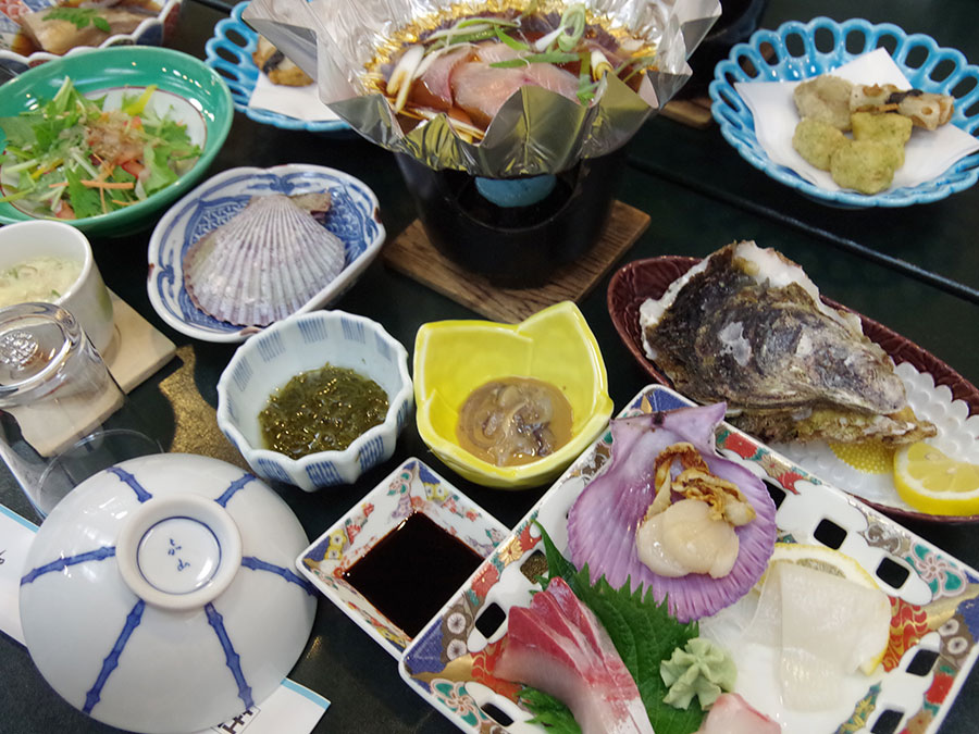 国賀荘の夕食