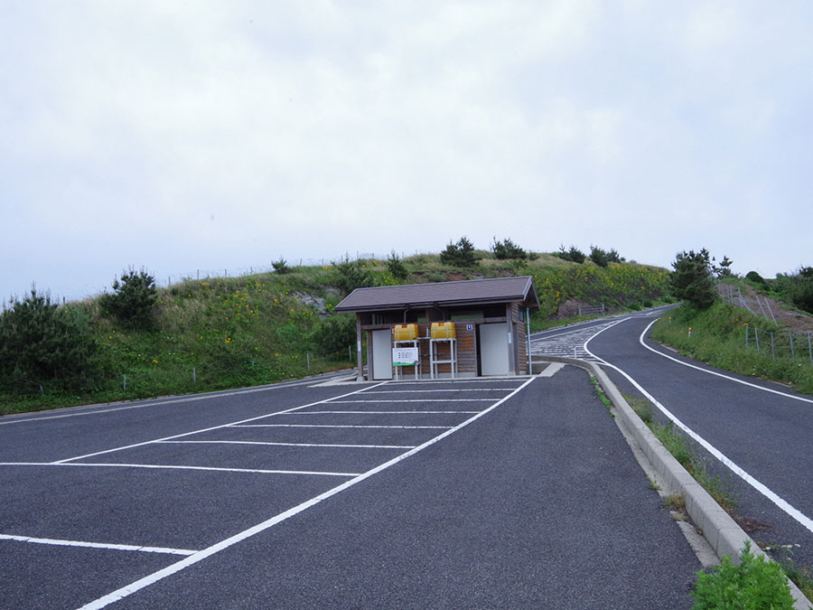 赤尾展望所の駐車場