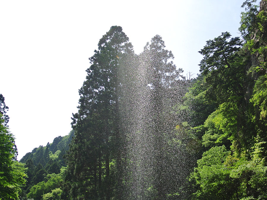 壇鏡の滝