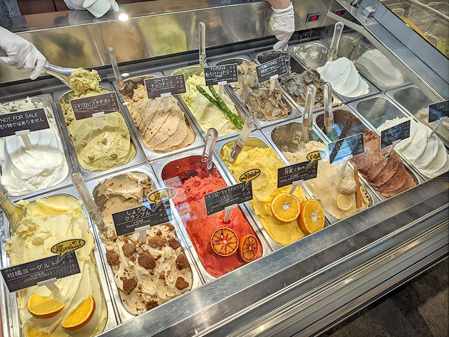 MINORI GELATOのショーケース